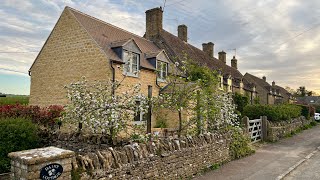 WALK into Spring: Exploring Ascott-under-Wychwood's Blossoming Beauty - ENGLAND