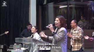 Ku jatuh cinta padanya Med Hanya Yesus | Worship Leader by Dewi Tresya | Altar Filadelfia Worship