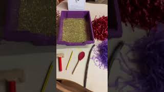 Mark making letter sound 'i'
