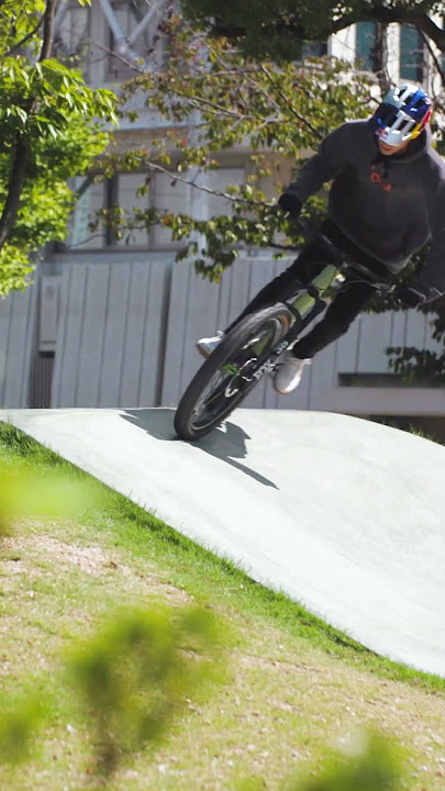 Tomomi Nishikubo | Tyre Slide | Canyon CLLCTV