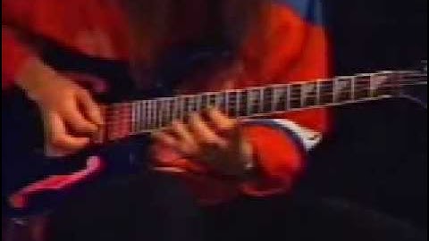 Paul Gilbert - String Skipping Arpeggios