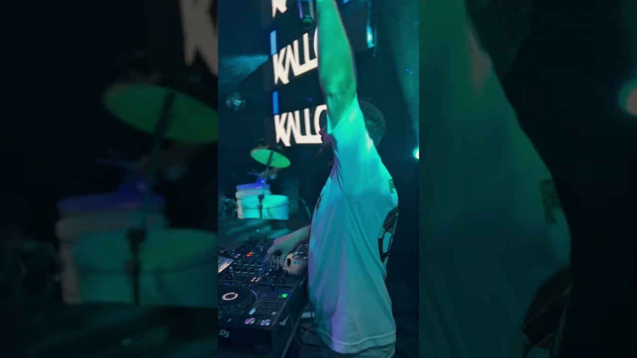 Vídeo — DJ para Festa de 15 Anos