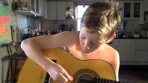 Webcam video from September 28, 2014 12:19 AM