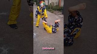 Om badut Joget muter muter bikin ngakak #trending #viral #funny