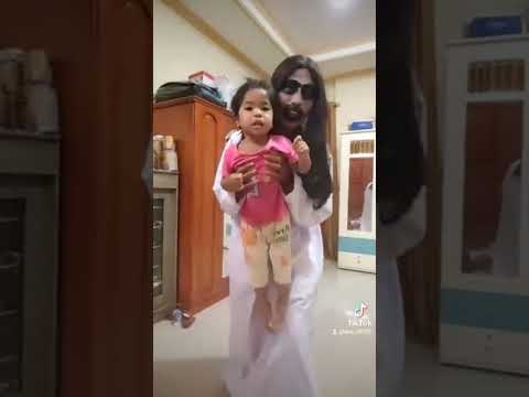 Halo... Aku Di Belakangmu.. 🫵😱