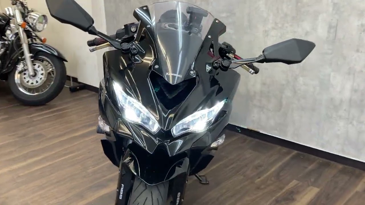 KAWASAKI Ninja ZX－25R 2021年モデル エンジン