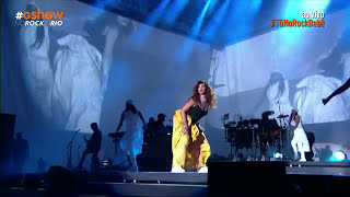 Rihanna - What's My Name (Live At Rock In Rio 2015)