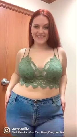 CurvyGurlFlo 