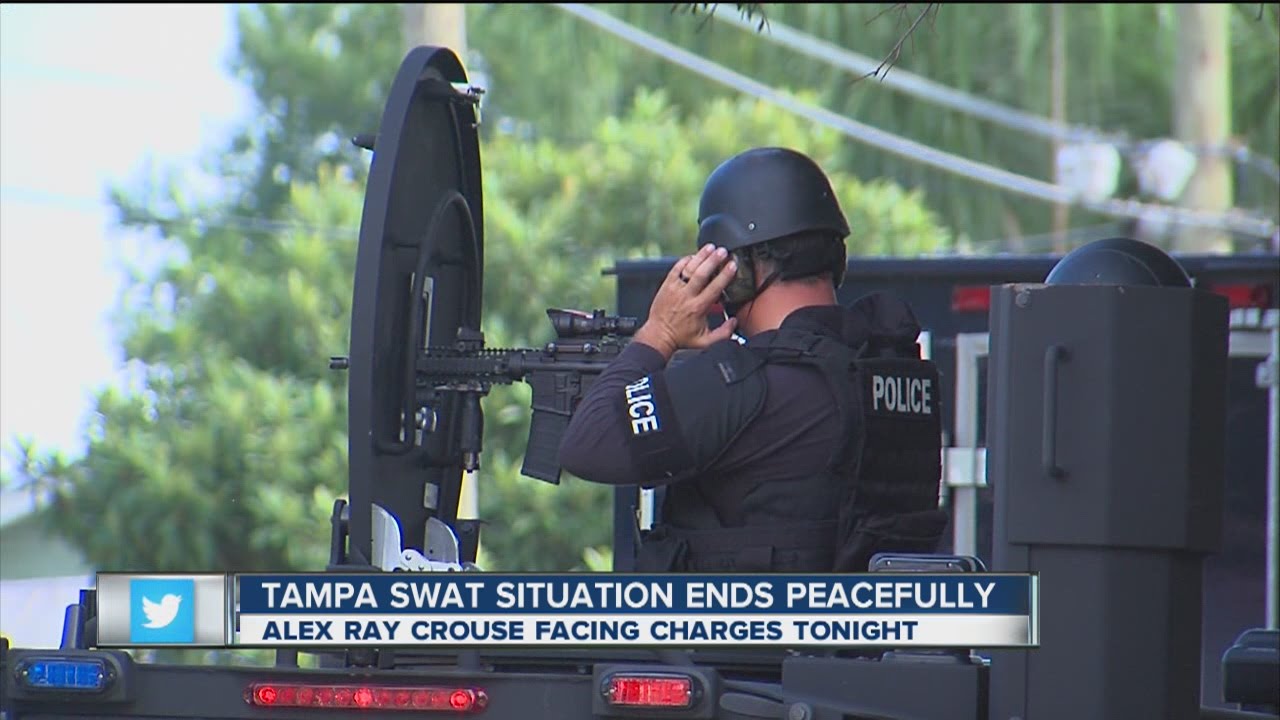 Tampa SWAT standoff ends peacefully - YouTube