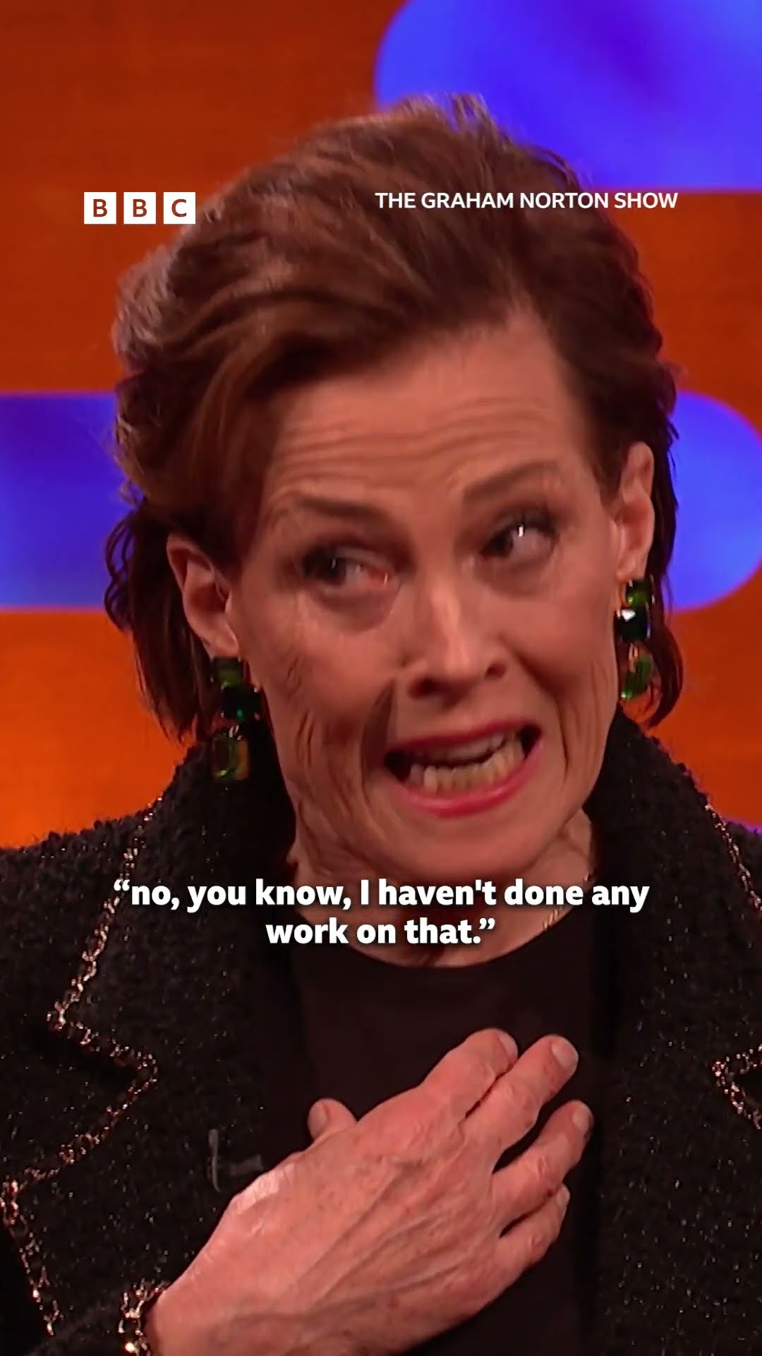 Sigourney Weaver once got VERY close to a hedgehog during an unusual performance on stage ?