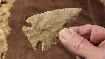 1436 - No Talk - Rock to Point Flintknapping