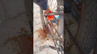 Cycle Me Karishma Ka Pair Fas Gaya Fir Kisne Bachaya