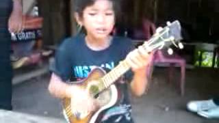 Anak Kecil Pengamen Bekualitas