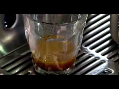 breville---the-oracle-espresso-machine---latte-art
