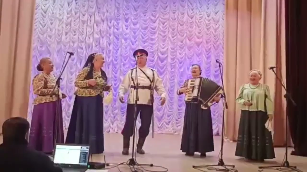 Ой да бежит речка - YouTube