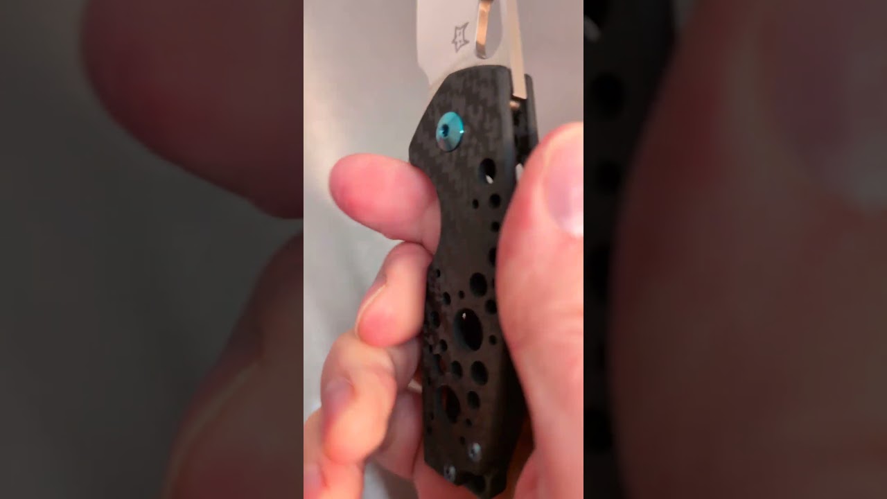 FOX FX-526CFBL SURU CARBON FIBER Italy