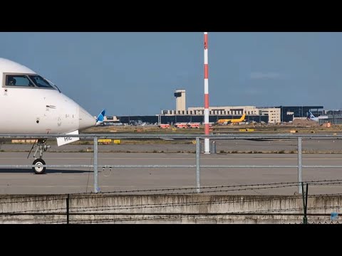LIVE 🔴 NOTLANDUNG /Emergency landing Boeing 767 United Airlines | Feuerwehr Großaufgebot!