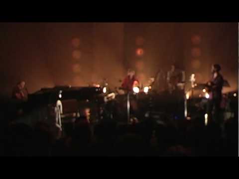 Patrick Watson - Luscious Life (live jam) - Salle ...