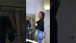 Beautiful Curvy Girls Exohydrax4