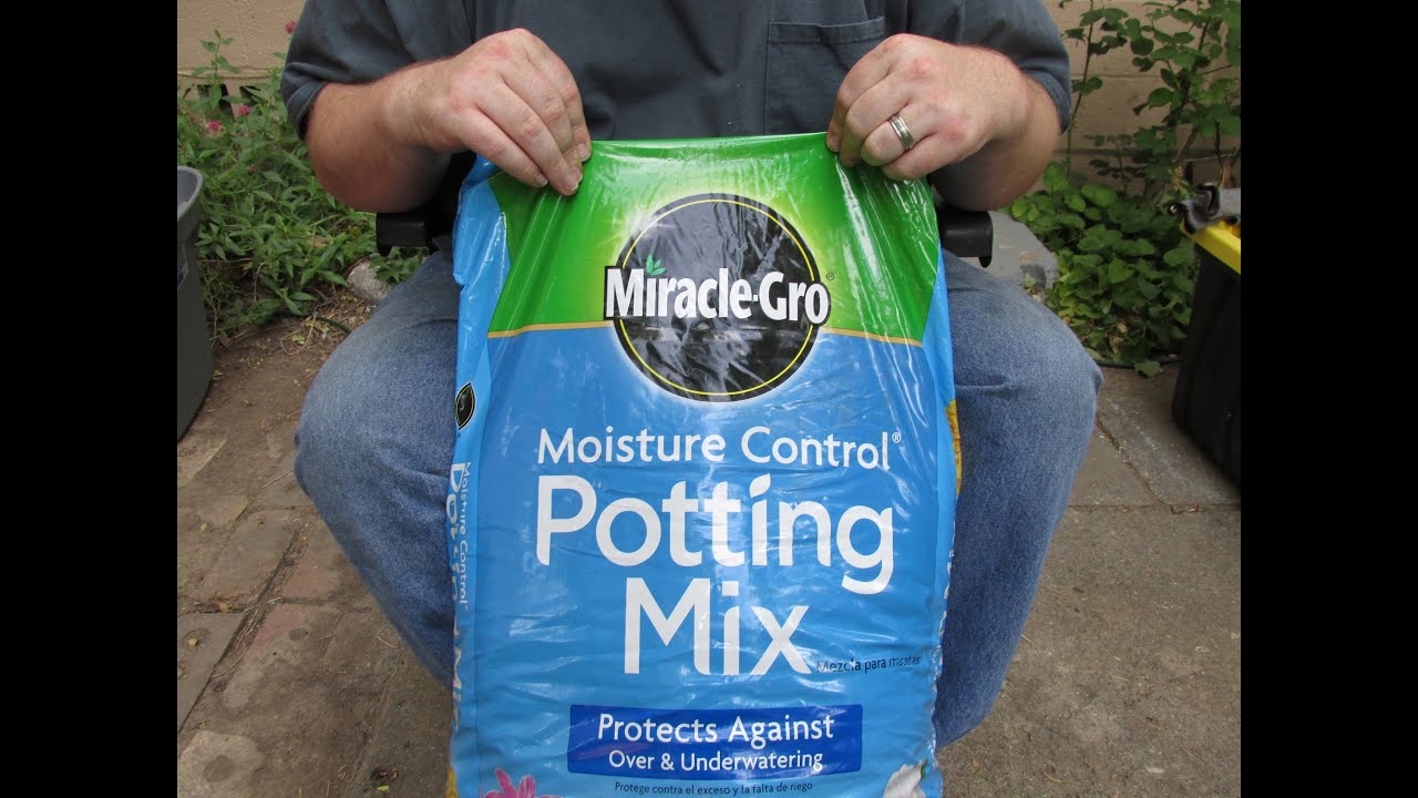 Miracle Gro Moisture Control Potting Mix Review Youtube
