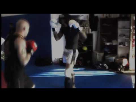 Adam Lynn And Kris Kyle muay thai sparring 2007 Su...