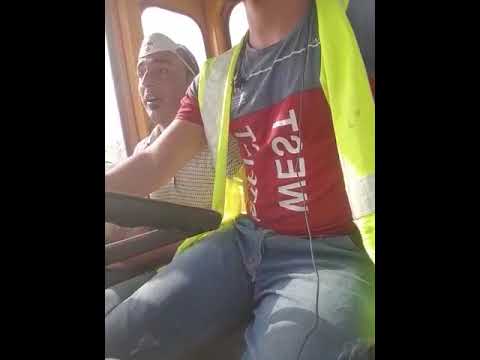 مديح بل عمل