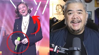 Kenapa Agnez Mo Pegang Mic Jauh Banget???