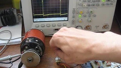 Pic12f683 drives two brushed motors