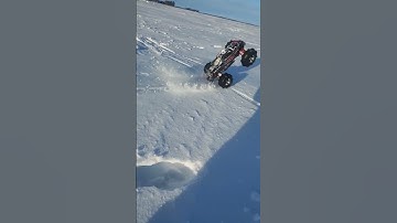 stand up and walk #traxxas #vxl #rccar #snow #snowmaxx #4wd #218 #rc #maxx #trendingshorts #2023