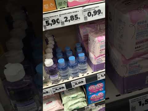 مرطب بفيتامين سي بأعشاب وزيوت طبيعية مرطب الشفاه وكريم محيط العينين وسيروم هايلورونيك اسيد