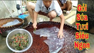 Trực Tiếp Làm Món Gỏi Sứa Tươi Cực Ngon: Directly make delicious fresh jellyfish salad.