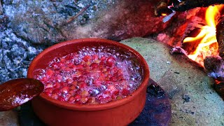 How To Cook Wild Strawberry Jam In The Wild Nature.