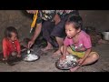 How to cook organic curry of potatoes in traditional way ll Eating foods together by kids