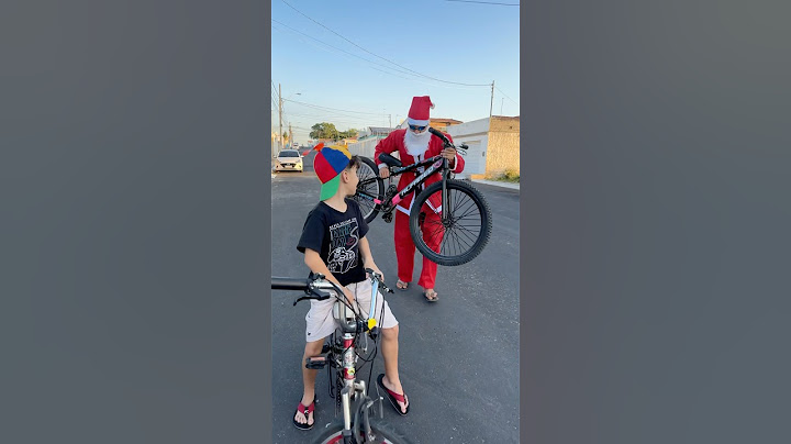 O Papai Noel deu uma bike rosa a Paulinho 😂💗 #irmãosmedeiros #bike #bicicleta