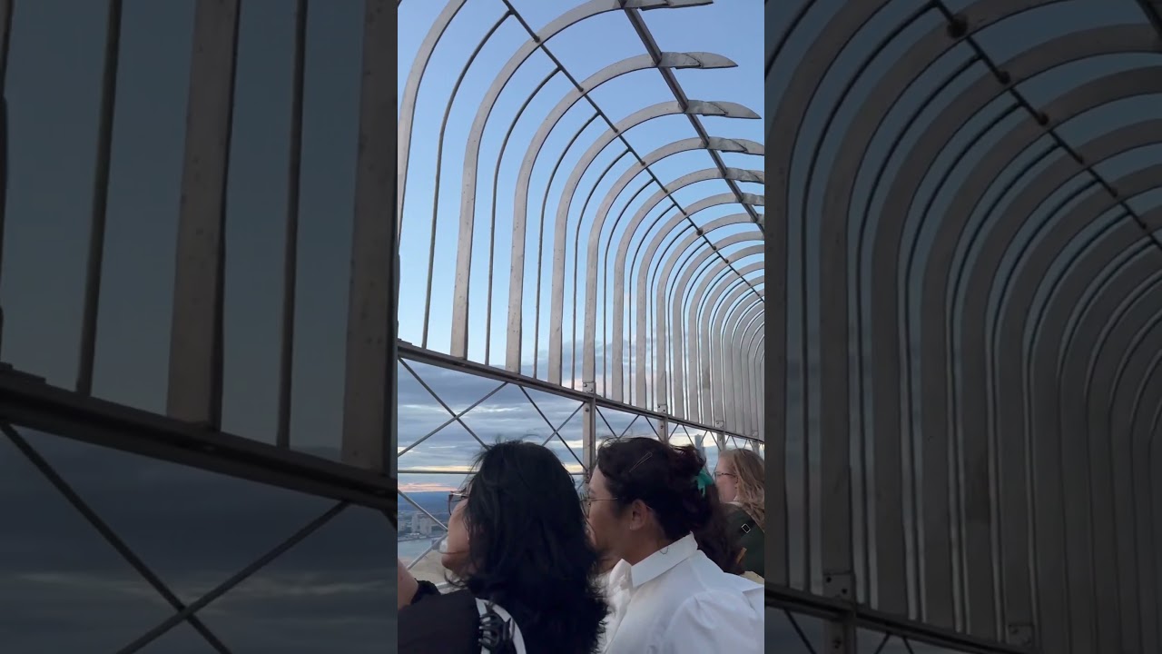 Stunning Sunset view of Manhattan, New York from the Empire State Building!