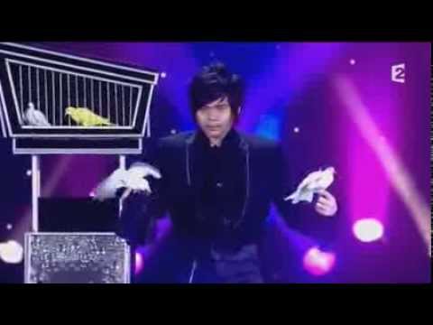 Jaehoon Lim  2011 Le Plus Grand Cabaret Du Monde  Low