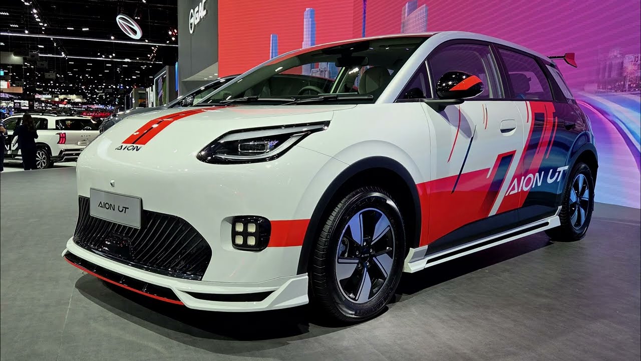 AION UT รุ่น Standard Compact electric hatchback