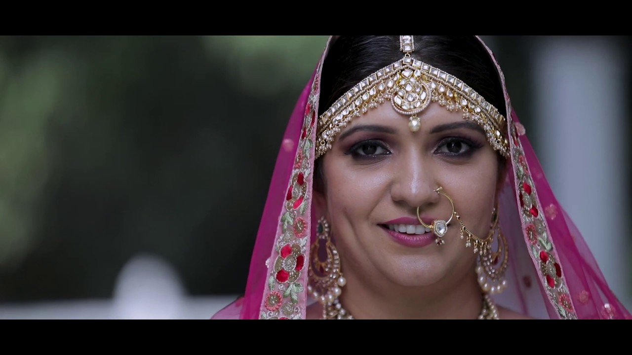 Heenagiripyaarmein! Groom surprises bride by singing for her!Wedding