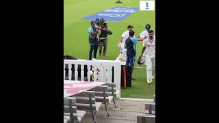 Scenes as KL Rahul returns to the dressing room after his brilliant 100 on Day 1 | TC screenshot 1
