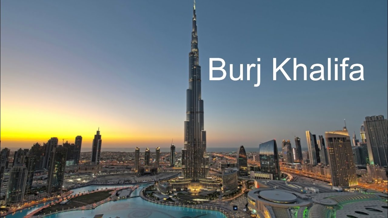 Walking around Burj Khalifa and Dubai mall