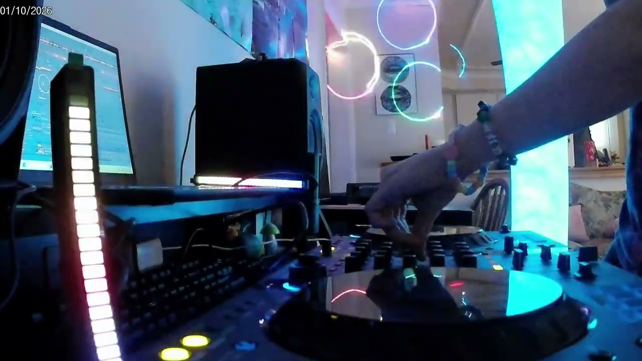 SmathyKat Scratch Radio 003 - DnBday: Birthday Mix