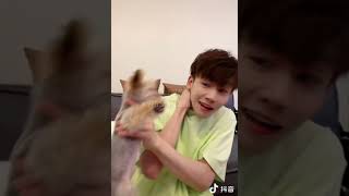 【抖音】 Tiktok Chinese | #猫咪大哥大Challenge