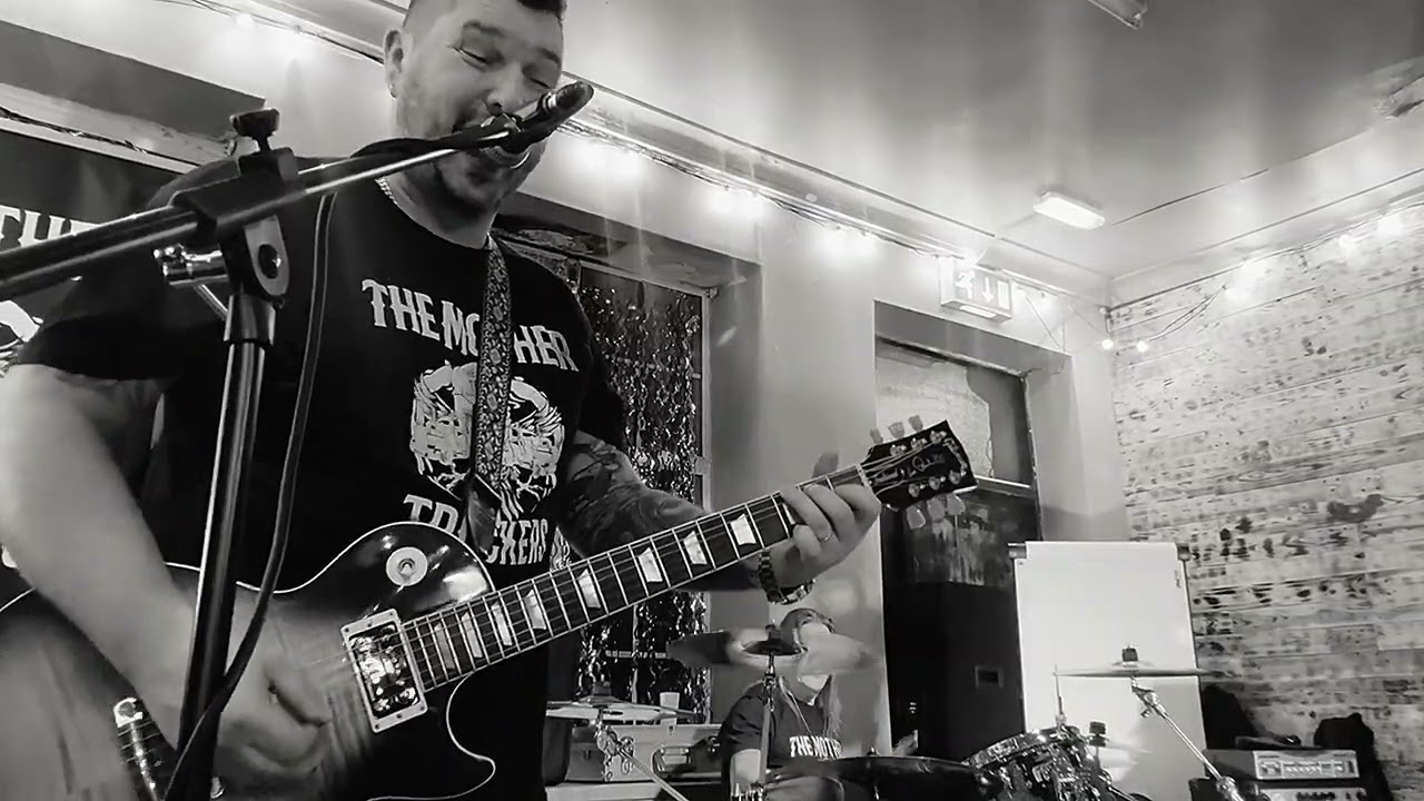 The MotherTruckers covering Simple Man by Lynyryd Skynyrd 