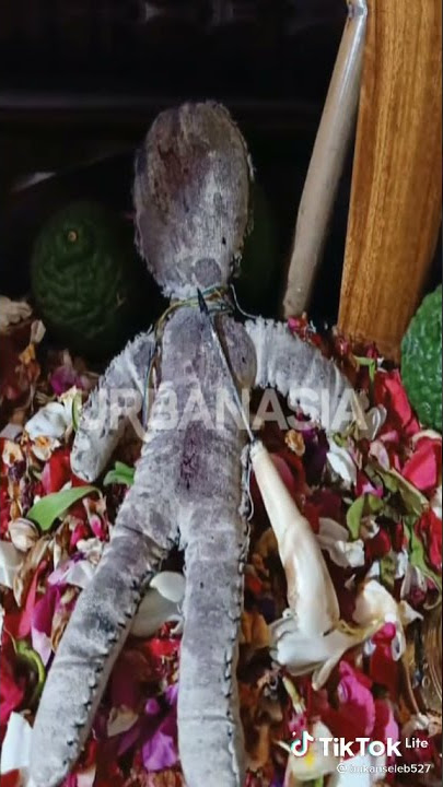 Download lagu Santek