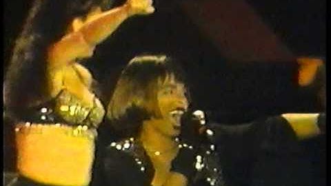 SNAP!(featuring Run DMC) - "The power(live)"