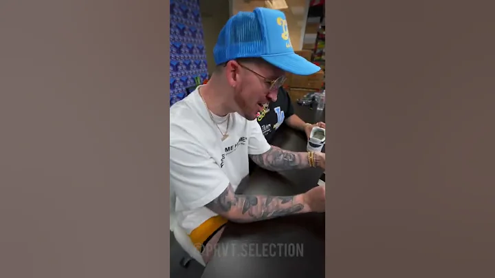 We Ripped Open A Unreleased Nike HUF Dunk! You Wont Believe Whats Inside! #nike #nikedunk #nikesb