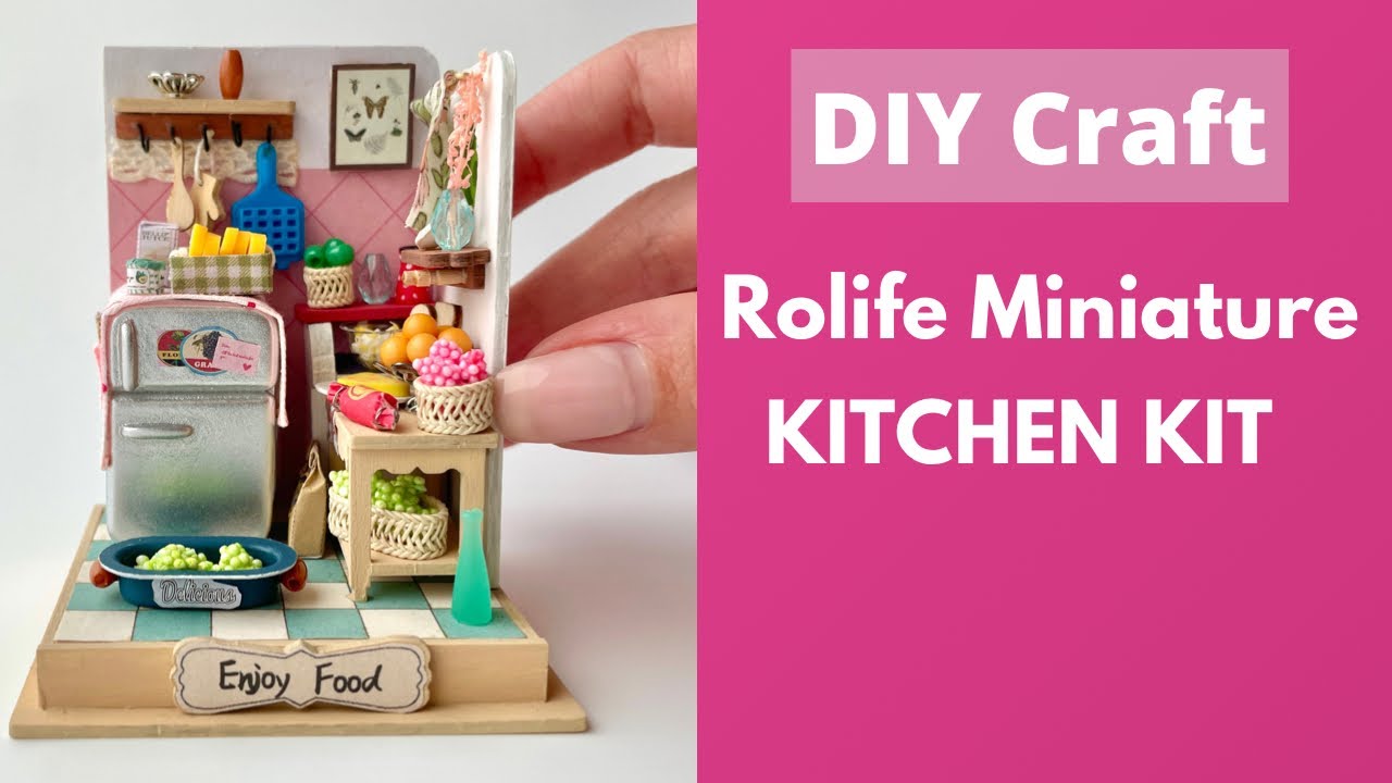 Rolife Miniature Kitchen: Taste Life DIY Kit 1/24th Scale 