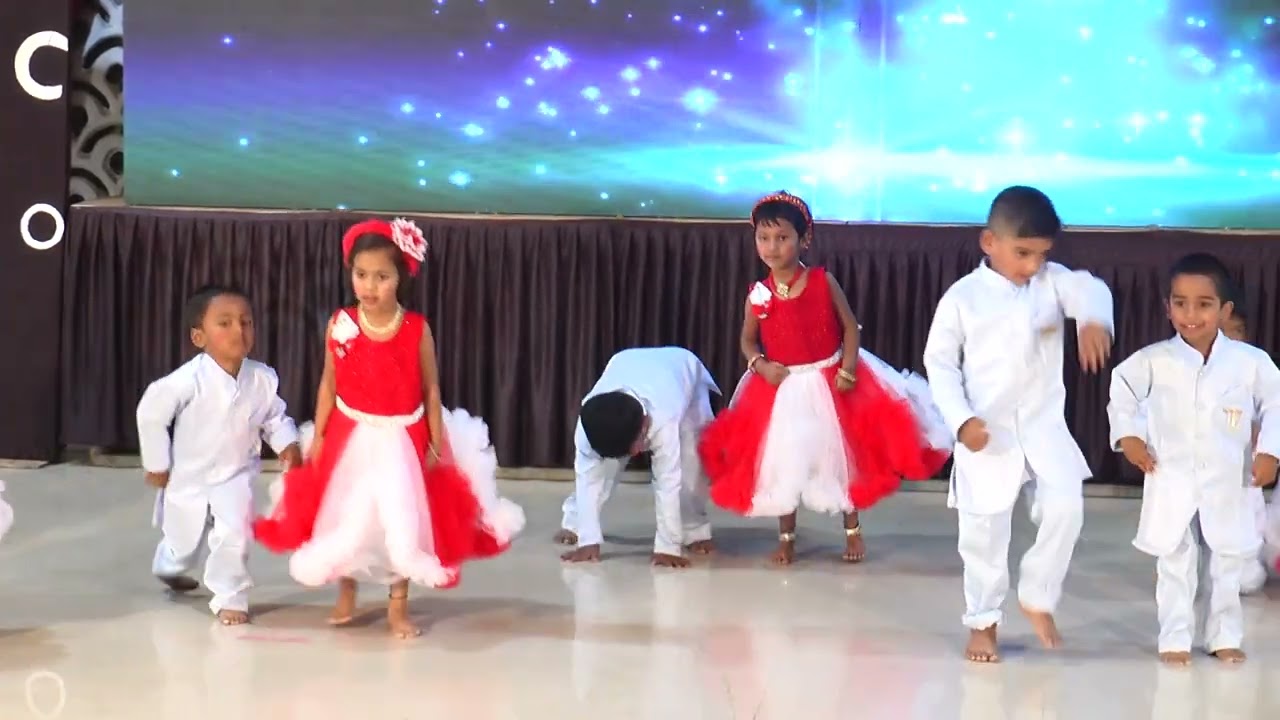 Chanda Chamke - HD English Medium School Gathering Dance - 2023-24