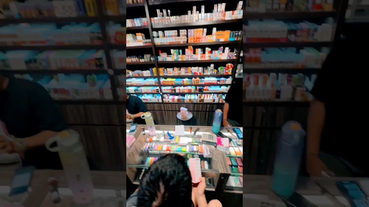 Vape shops are alive and well in Jakarta Indonesia 🇮🇩🔥 Cikini Vape was PACKED. 