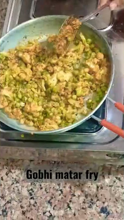 #gobhi & #matar #food #shorts #2022 #viral #womenstyle